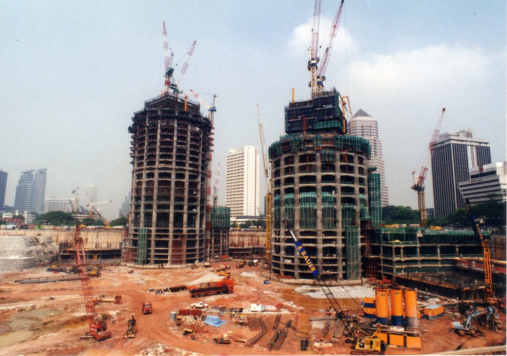 Petronas Twin Towers construction